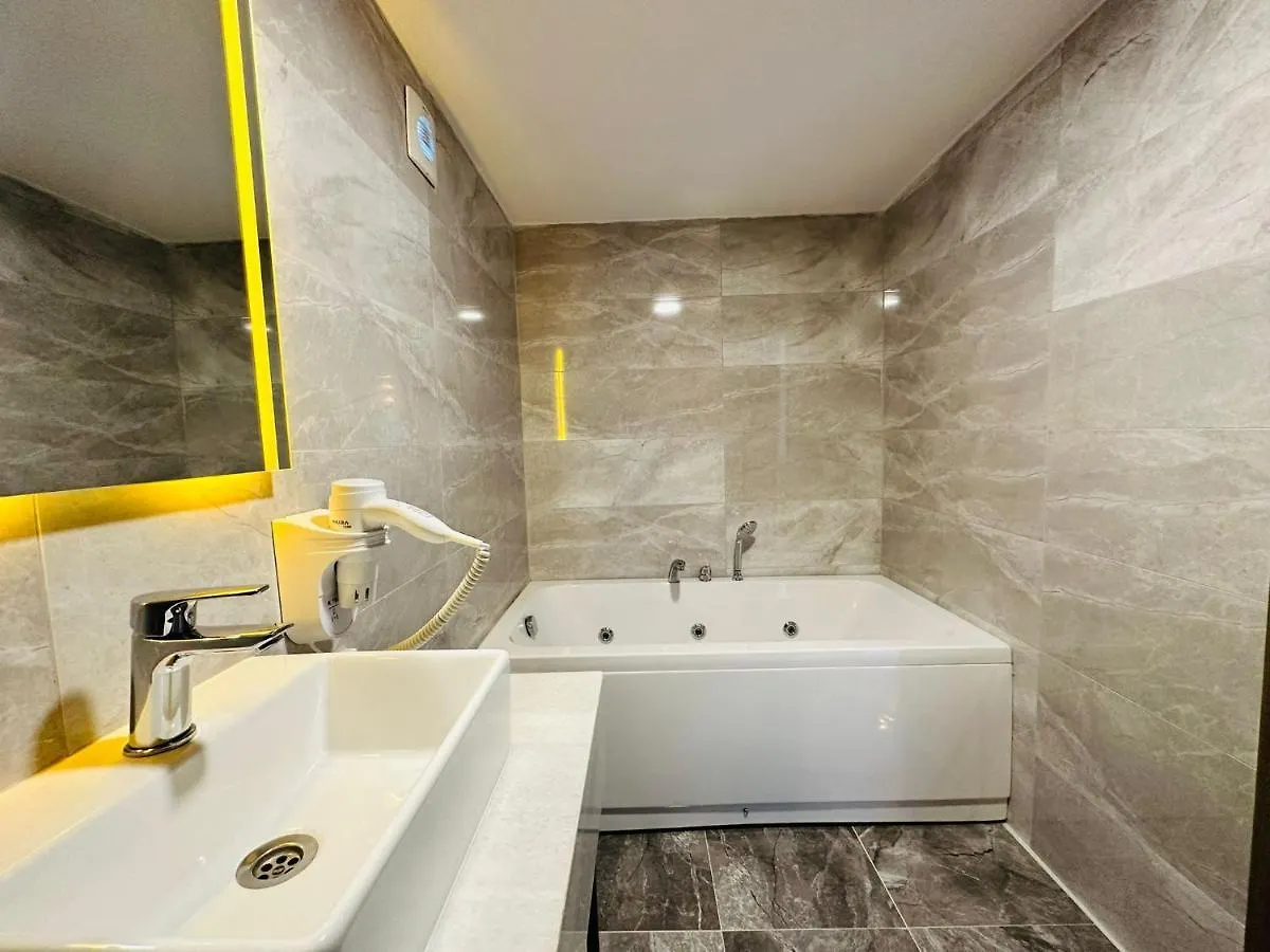 Nice Royal Suite Istanbul